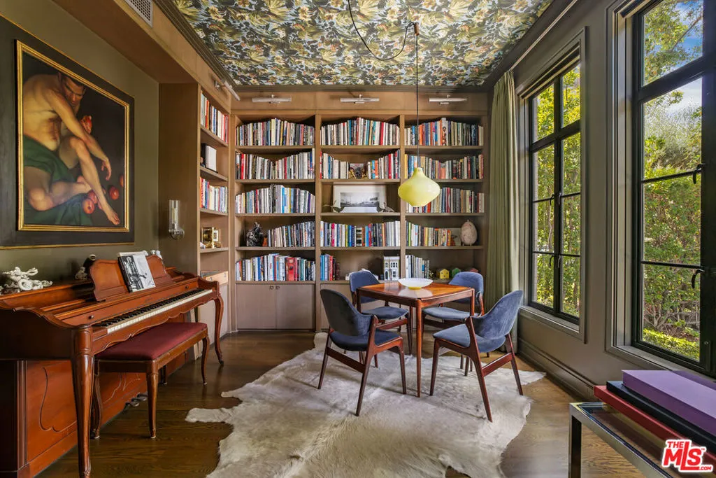 434 N Mansfield Avenue, Los Angeles, California 90036 home-pic-11